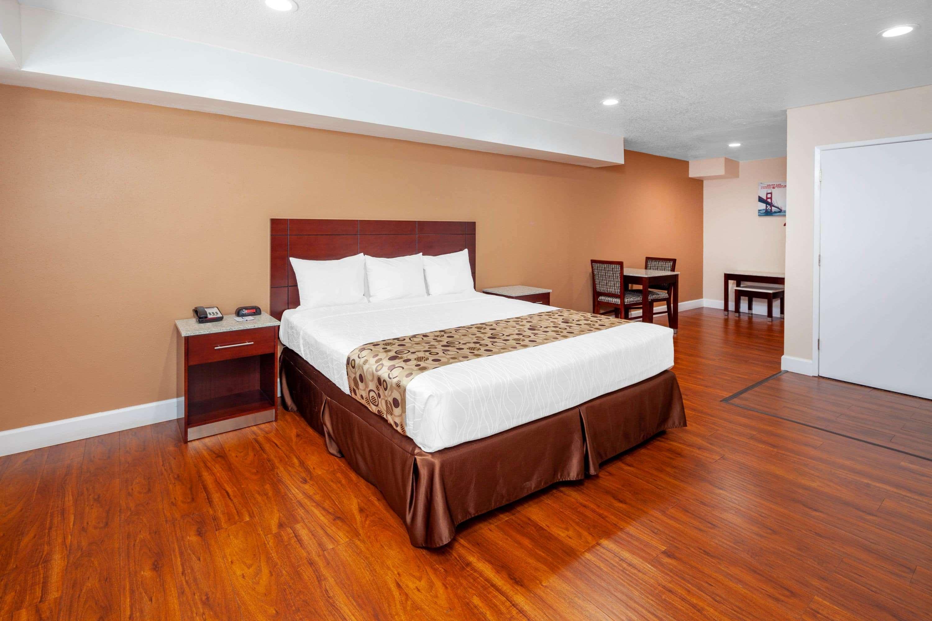 Travelodge By Wyndham Harbor City Los Angeles Extérieur photo