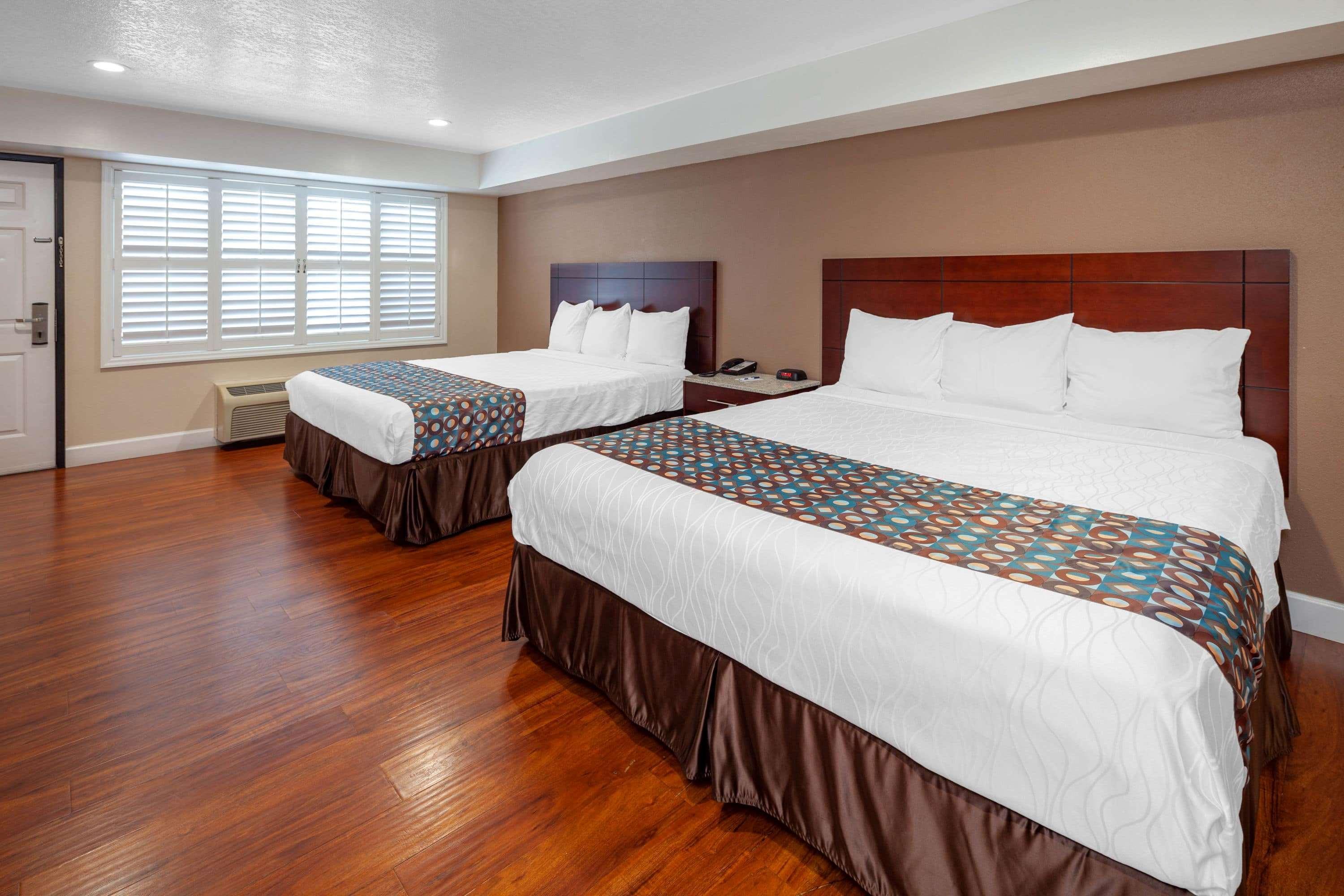 Travelodge By Wyndham Harbor City Los Angeles Extérieur photo