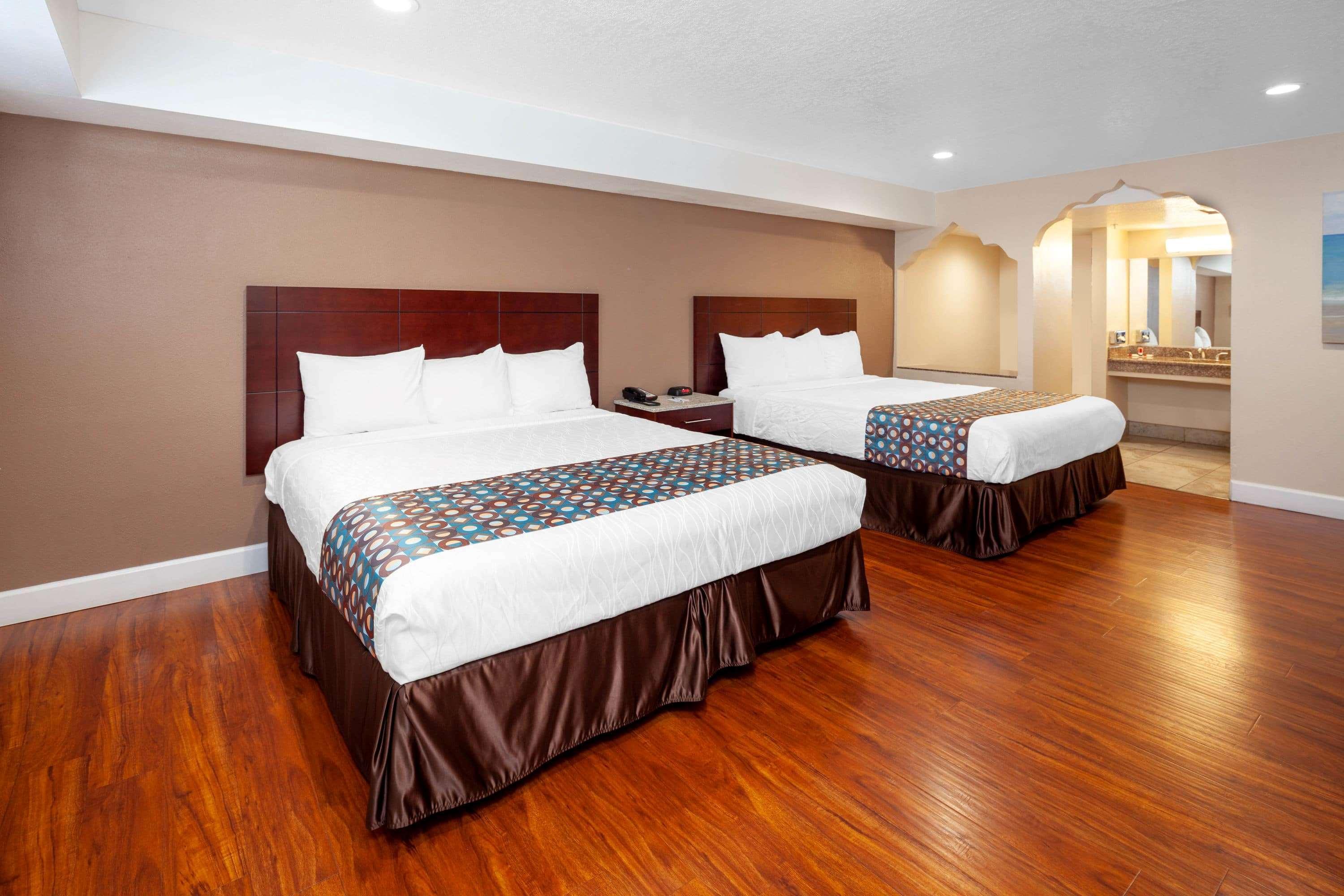 Travelodge By Wyndham Harbor City Los Angeles Extérieur photo