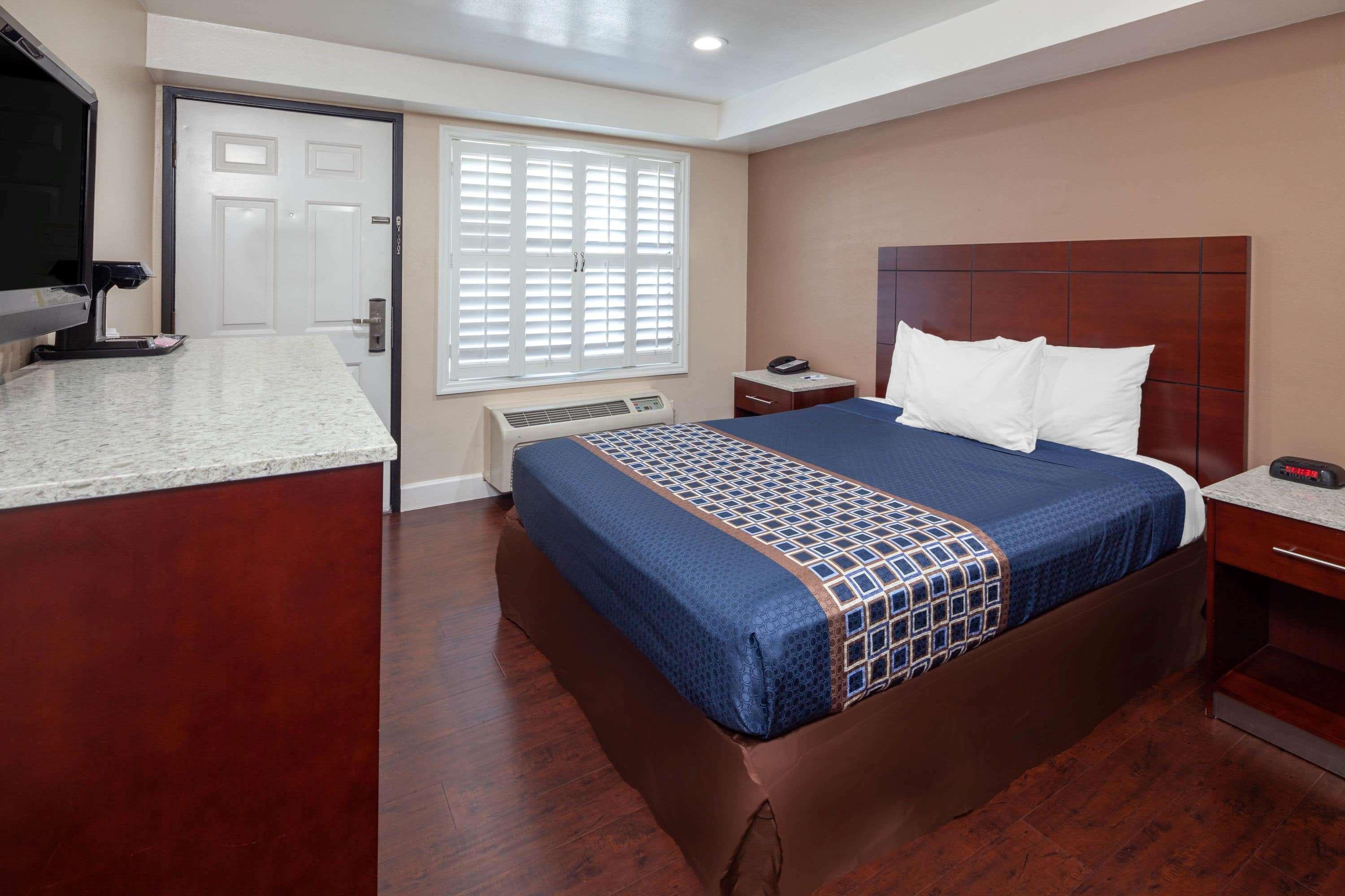 Travelodge By Wyndham Harbor City Los Angeles Extérieur photo